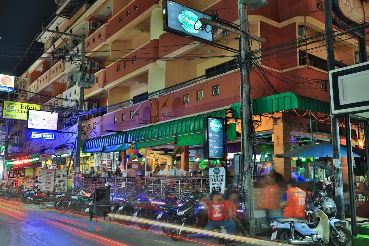 Harrys Hotel Bar & Restaurant Pattaya Eksteriør billede