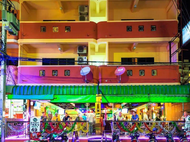 Harrys Hotel Bar & Restaurant Pattaya Eksteriør billede